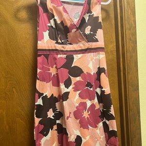 Croft&Barrow dress v neck line with pockets